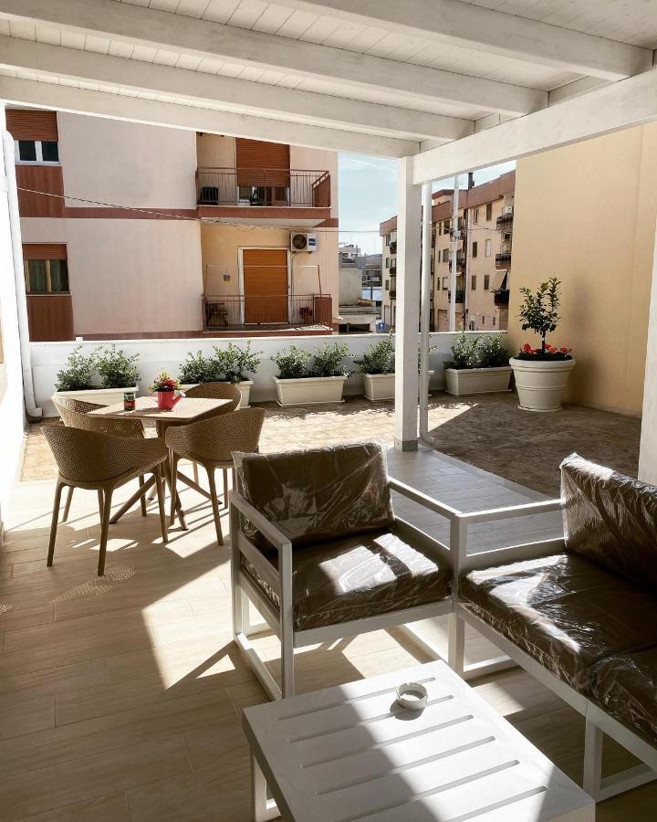 Naturelais Monopoli Luaran gambar