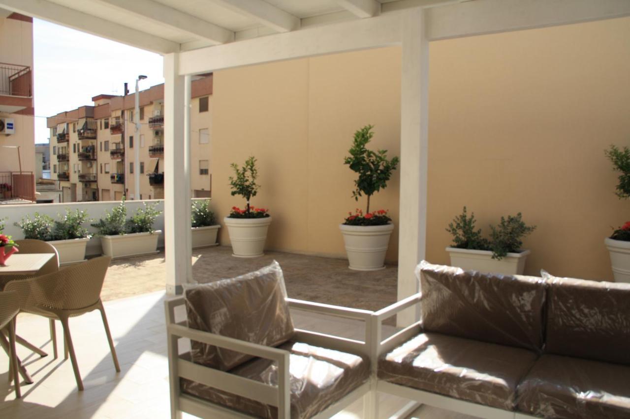Naturelais Monopoli Luaran gambar